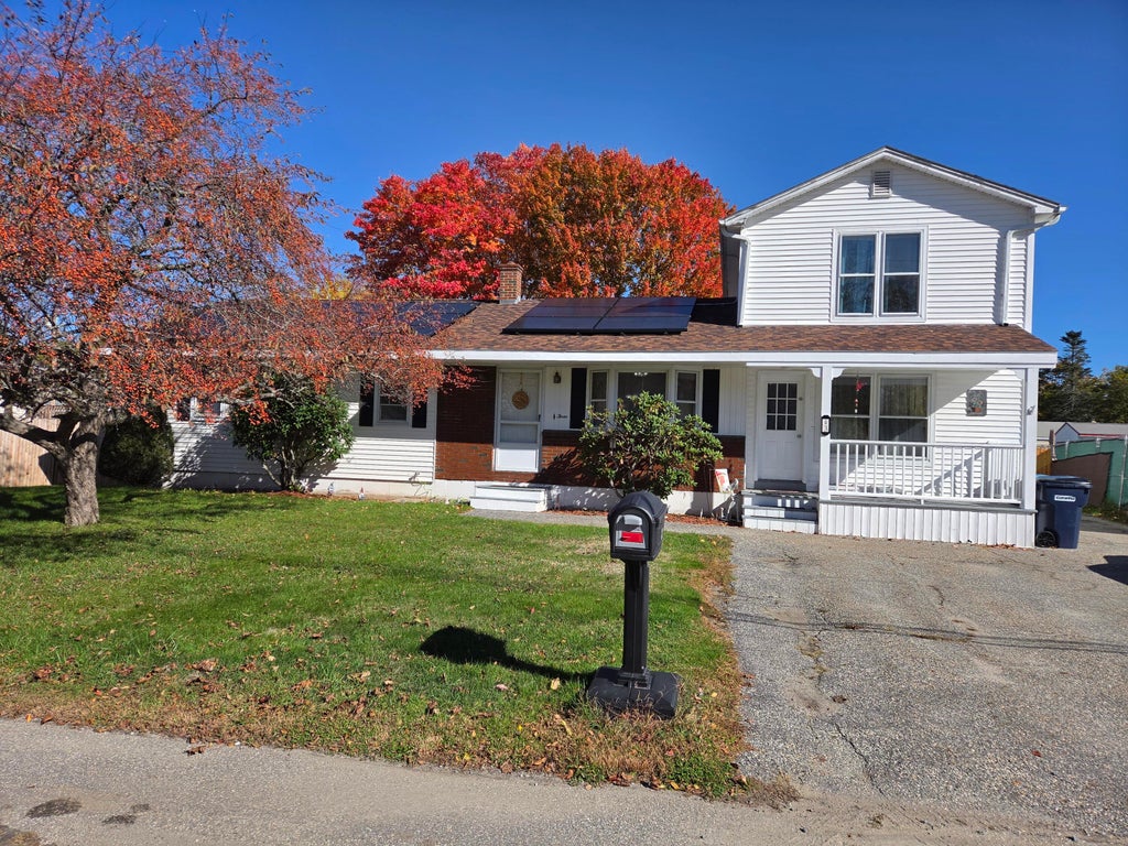 Photo of 3 Linda Circle, Lewiston, ME 04240 (MLS # 1684442)