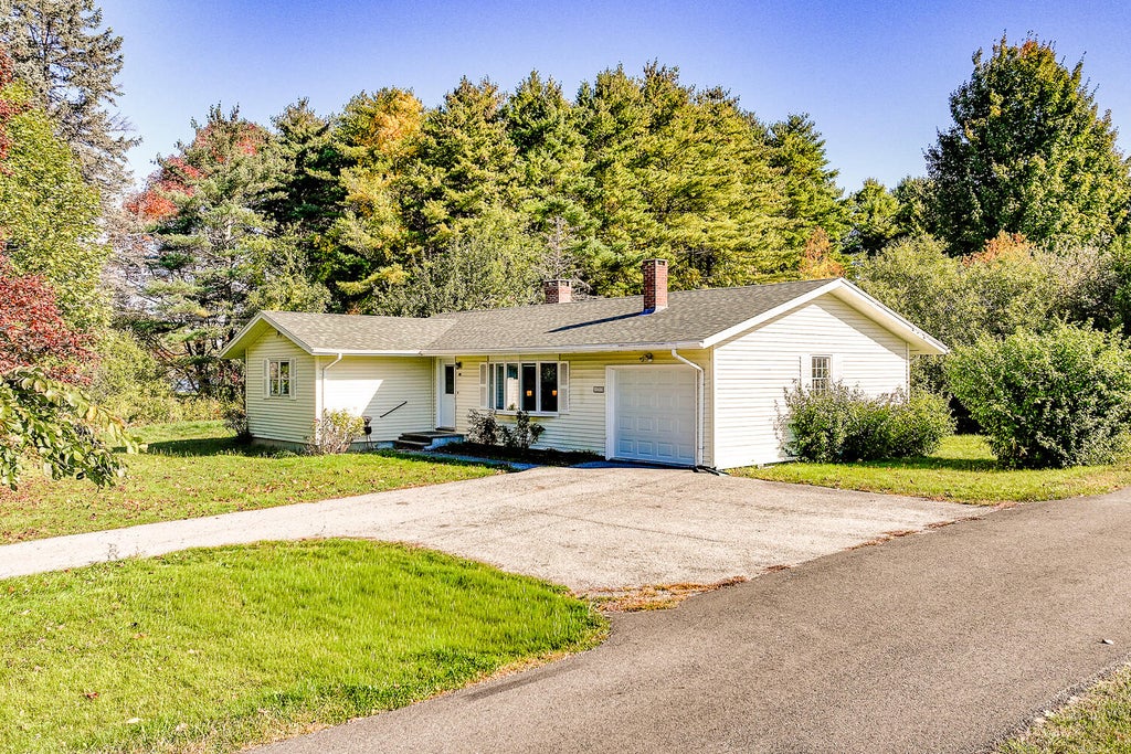 Photo of 133 Lake View Drive, Rockland, ME 04841 (MLS # 1684214)