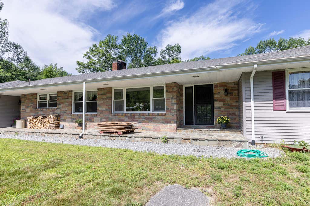 Photo of 419 Sopers Mill Road, Auburn, ME 04210 (MLS # 1672051)