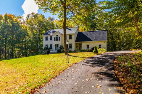Photo of 2 Summit Terrace, Falmouth, ME 04105 (MLS # 1673104)