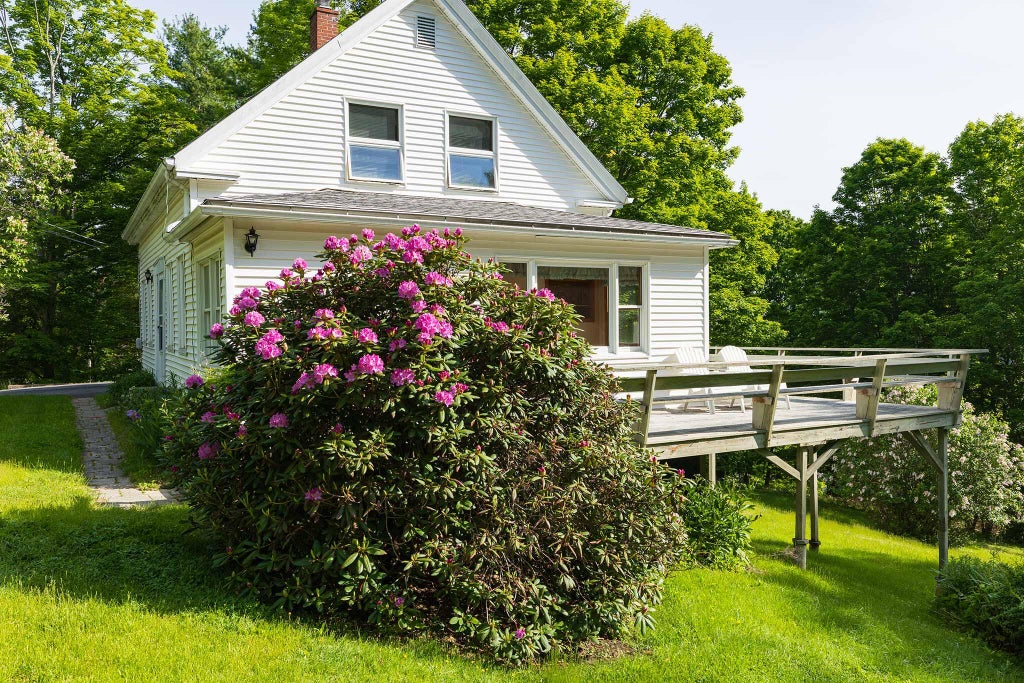 Photo of 28 Greenville Street, Hallowell, ME 04347 (MLS # 1665071)