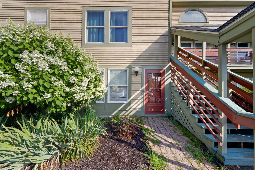 Photo of 238 Husson Avenue #2B, Bangor, ME 04401 (MLS # 1677606)