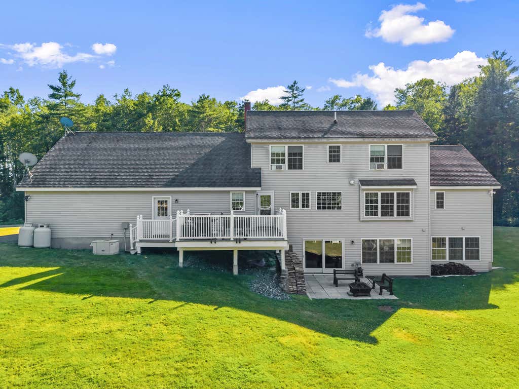 Photo of 79 Beaver Pond Road, Topsham, ME 04086 (MLS # 1675545)
