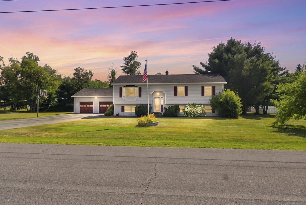 Photo of 23 Robin Court, Skowhegan, ME 04976 (MLS # 1676320)