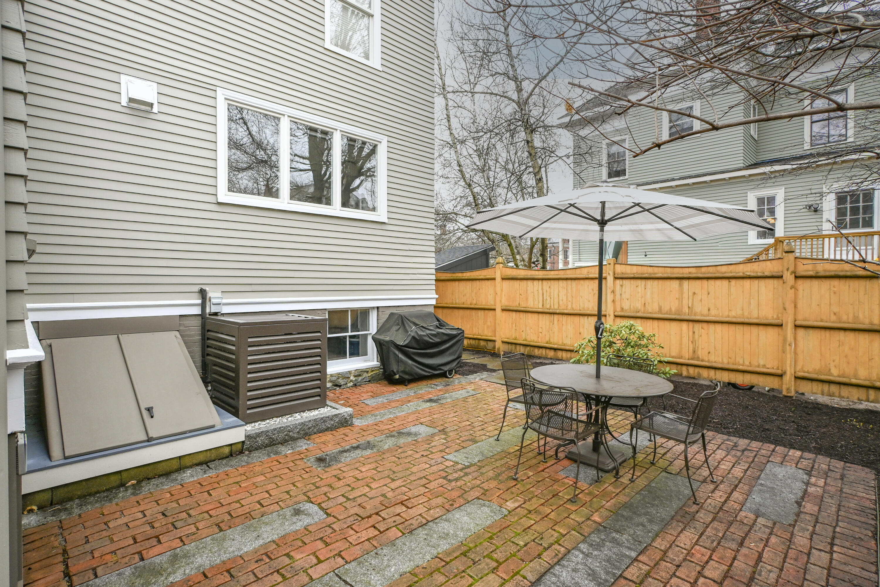 Portland, Maine, 04102, United States, 5 Bedrooms Bedrooms, ,5 BathroomsBathrooms,Residential,Active,2033687