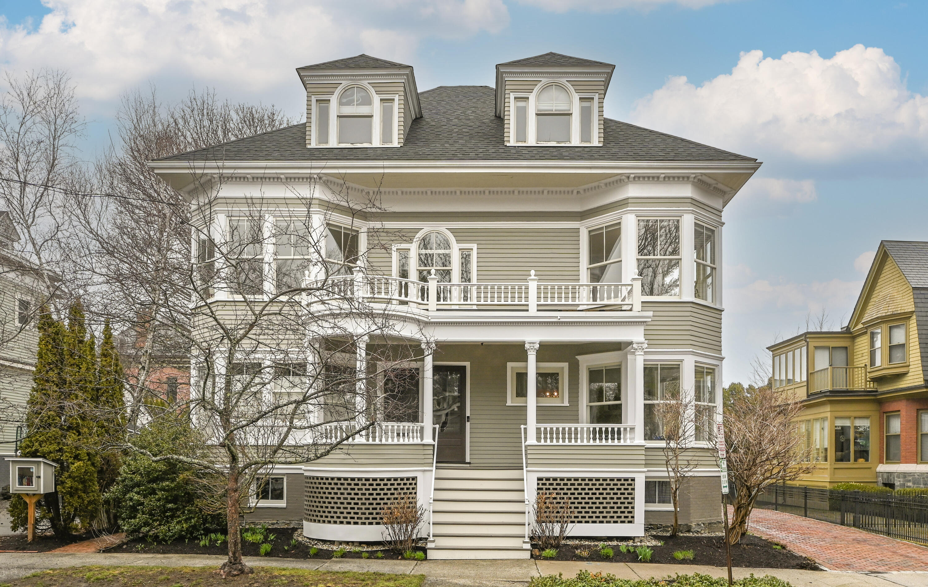 Portland, Maine, 04102, United States, 5 Bedrooms Bedrooms, ,5 BathroomsBathrooms,Residential,Active,2033687