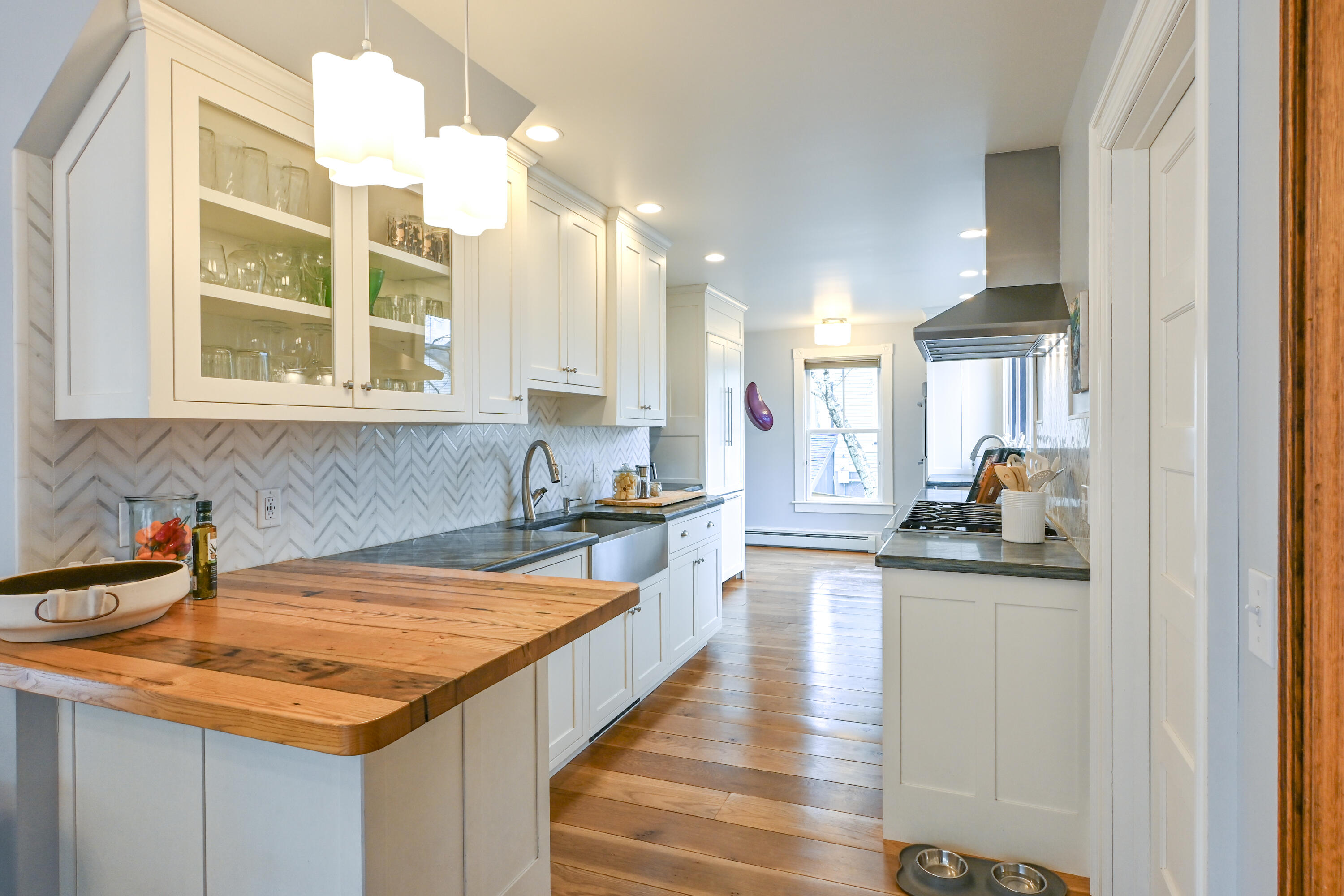 Portland, Maine, 04102, United States, 5 Bedrooms Bedrooms, ,5 BathroomsBathrooms,Residential,Active,2033687