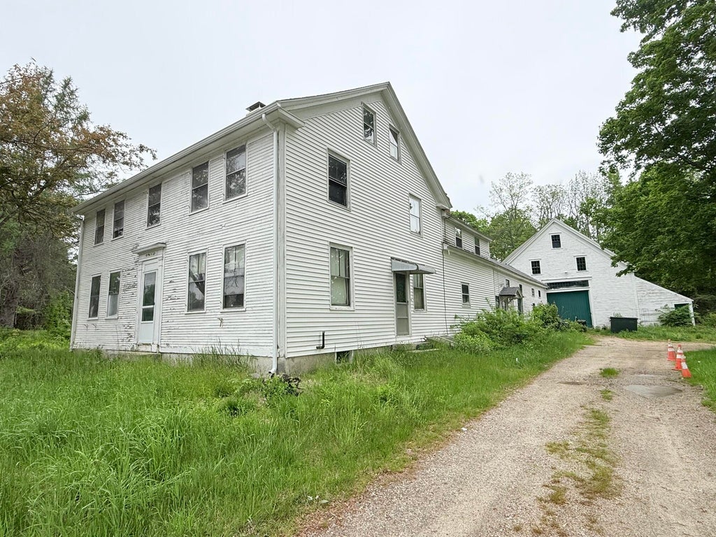 Photo of 190 Ossipee Trail E, Standish, ME 04084 (MLS # 1666387)