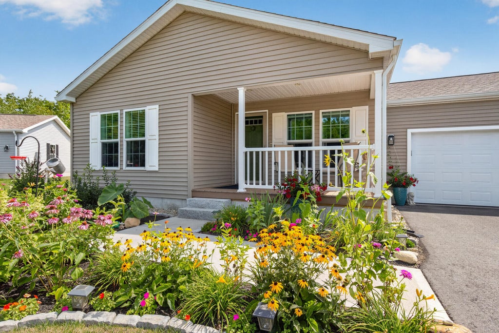 Photo of 10 Rockport Avenue, Berwick, ME 03901 (MLS # 1678173)