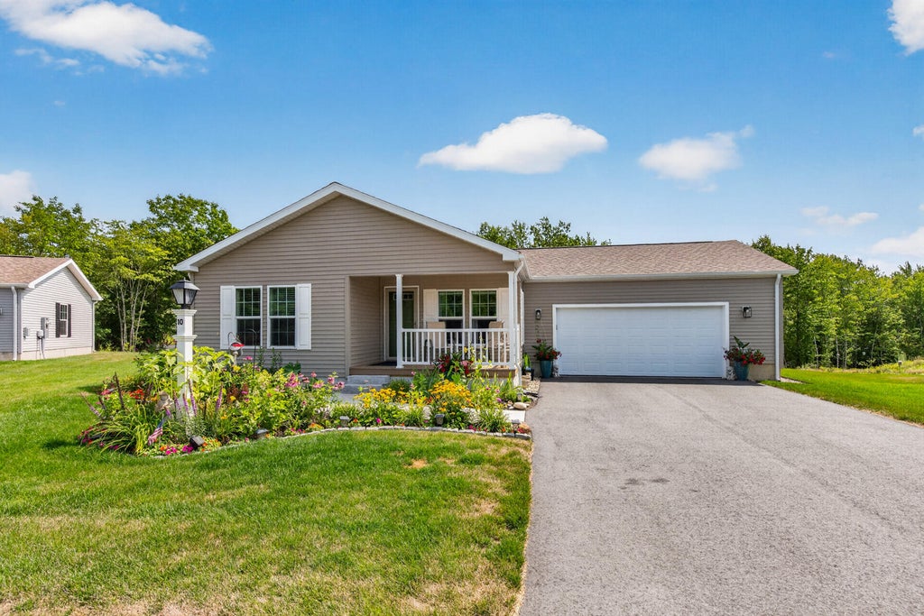 Photo of 10 Rockport Avenue, Berwick, ME 03901 (MLS # 1678173)