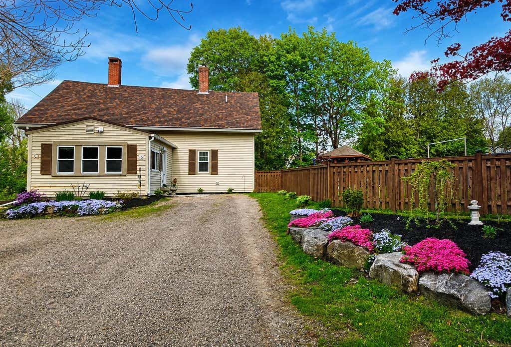 Photo of 10 Danforth Street, Wiscasset, ME 04578 (MLS # 1665668)