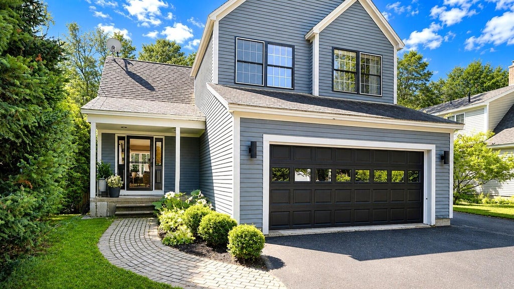 Photo of 17 Bodwell Street, Brunswick, ME 04011 (MLS # 1675950)