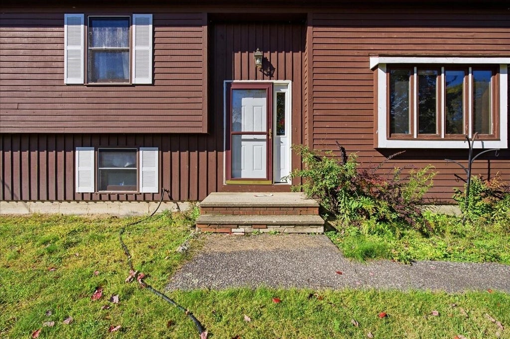 Photo of 37 Meadow Lane, Auburn, ME 04210 (MLS # 1683268)