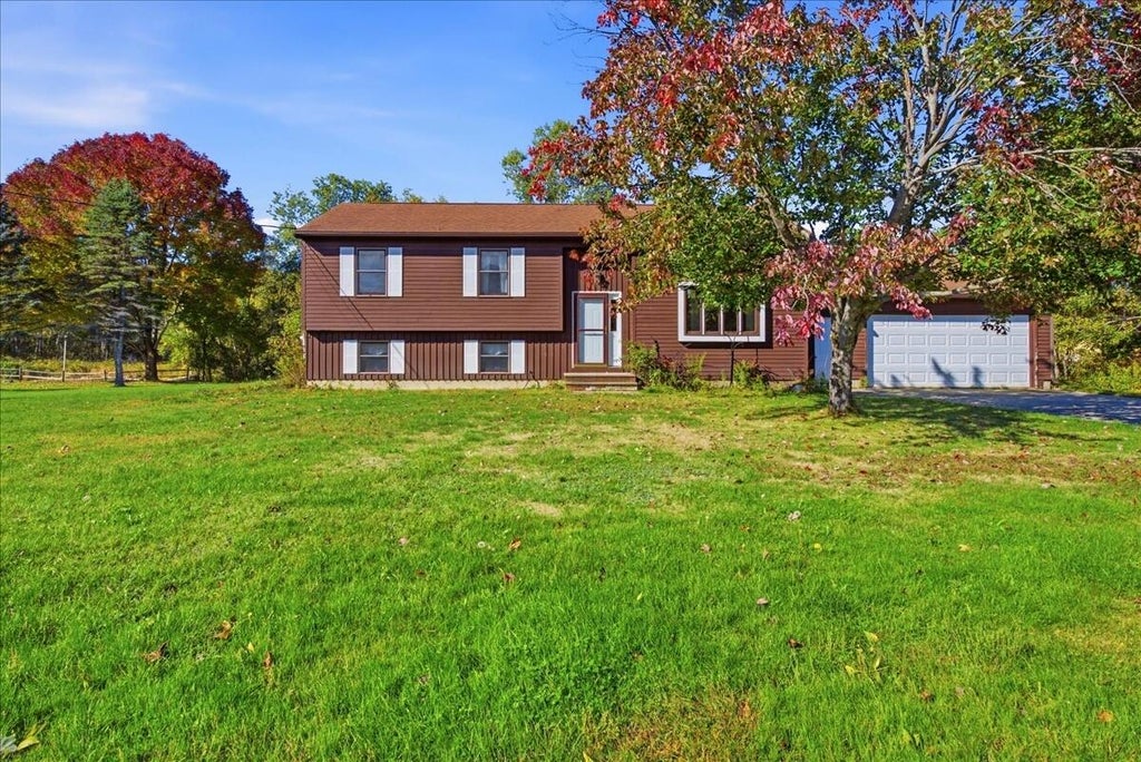 Photo of 37 Meadow Lane, Auburn, ME 04210 (MLS # 1683268)