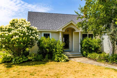 Photo of 15 Hawthorne Lane, South Thomaston, ME 04858 (MLS # 1675949)