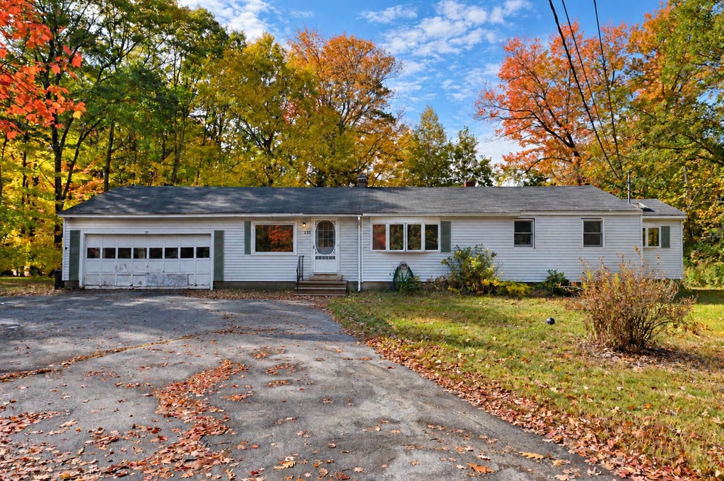 Photo of 222 River Road, Topsham, ME 04086 (MLS # 1684735)