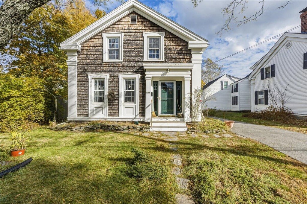 Photo of 227 High Street, Belfast, ME 04915 (MLS # 1678833)