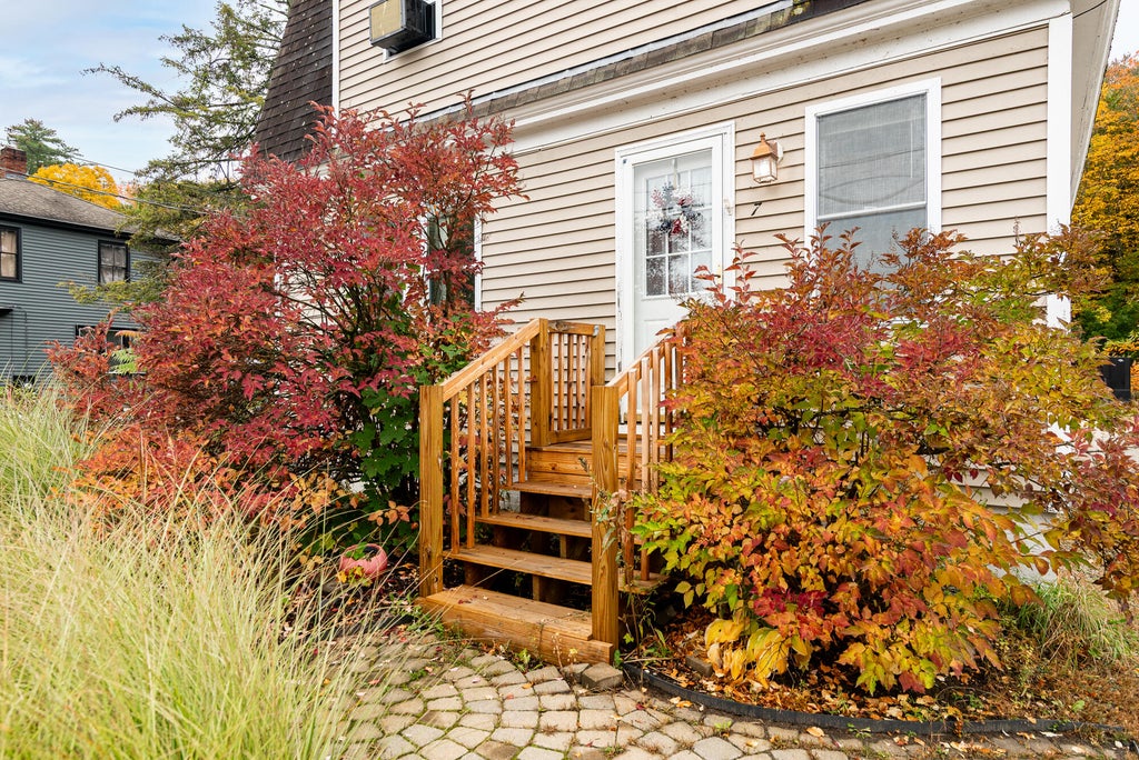 Photo of 7 Wescott Street, Limerick, ME 04048 (MLS # 1683873)