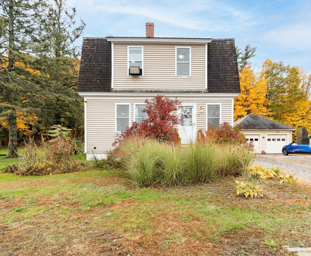 Photo of 7 Wescott Street, Limerick, ME 04048 (MLS # 1683873)