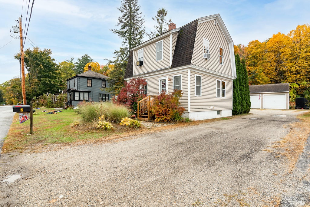 Photo of 7 Wescott Street, Limerick, ME 04048 (MLS # 1683873)