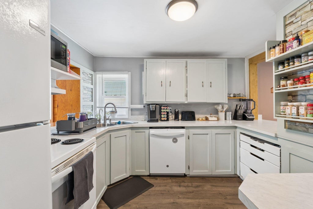 Photo of 825 Eastern Avenue, Augusta, ME 04330 (MLS # 1677213)