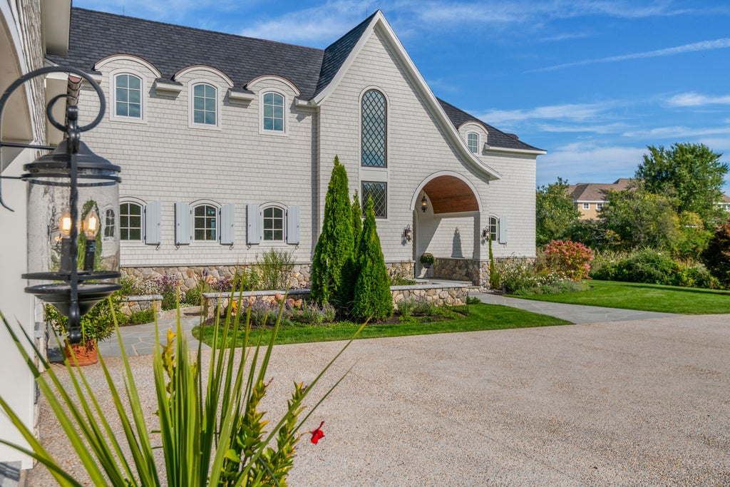 Photo of 4 Skipper Joes Point Road, Kennebunkport, ME 04046 (MLS # 1681573)