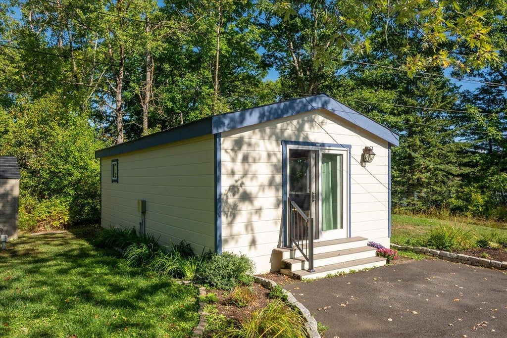 Photo of 45 Mill Pond Lane, South Thomaston, ME 04858 (MLS # 1680931)