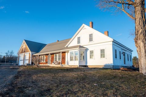 Photo of 139 Wentworth Road, Berwick, ME 03901 (MLS # 1657198)