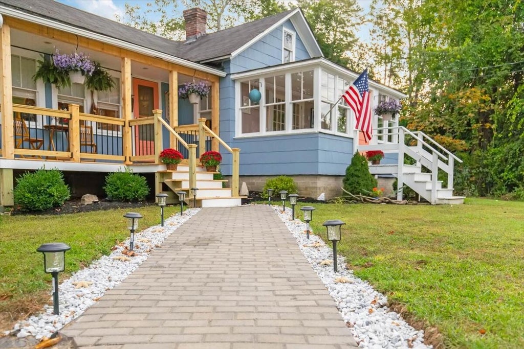 Photo of 22 Morse Street, Freeport, ME 04032 (MLS # 1682637)