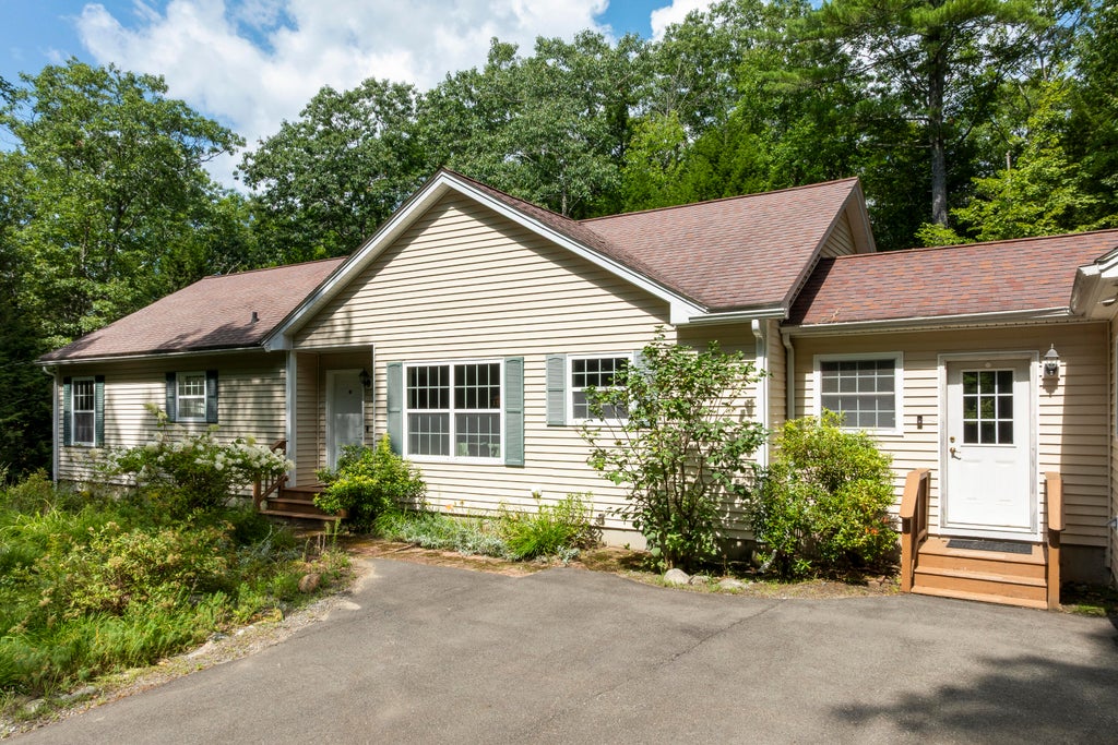Photo of 104 Duck Puddle Road, Nobleboro, ME 04555 (MLS # 1676401)