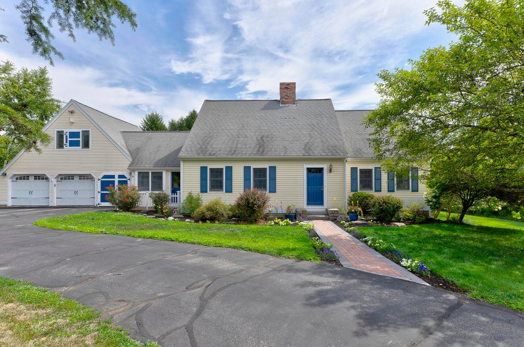 Photo of 6 Settlers Way, Gorham, ME 04038 (MLS # 1676117)