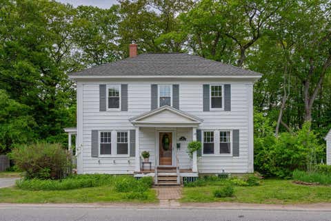 Photo of 20 Weymouth Street, Brunswick, ME 04011 (MLS # 1677202)
