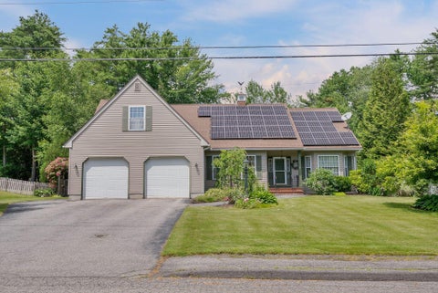 Photo of 22 Wildwood Drive, Brunswick, ME 04011 (MLS # 1682258)