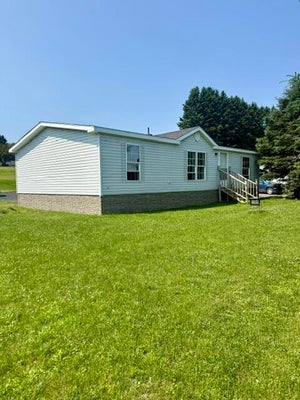 757 MAIN ST, MADAWASKA, ME 04756 - Image dae6f6bdd9b99011e8dff430bfaa6ef0/3211646409