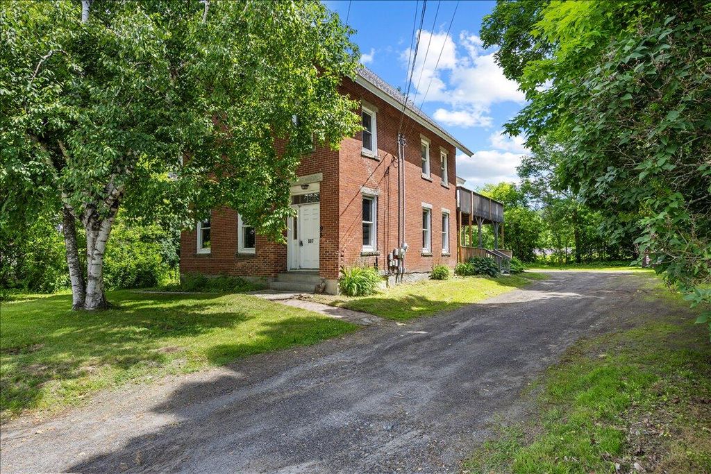 Photo of 987 Main Street, Vassalboro, ME 04989 (MLS # 1667926)