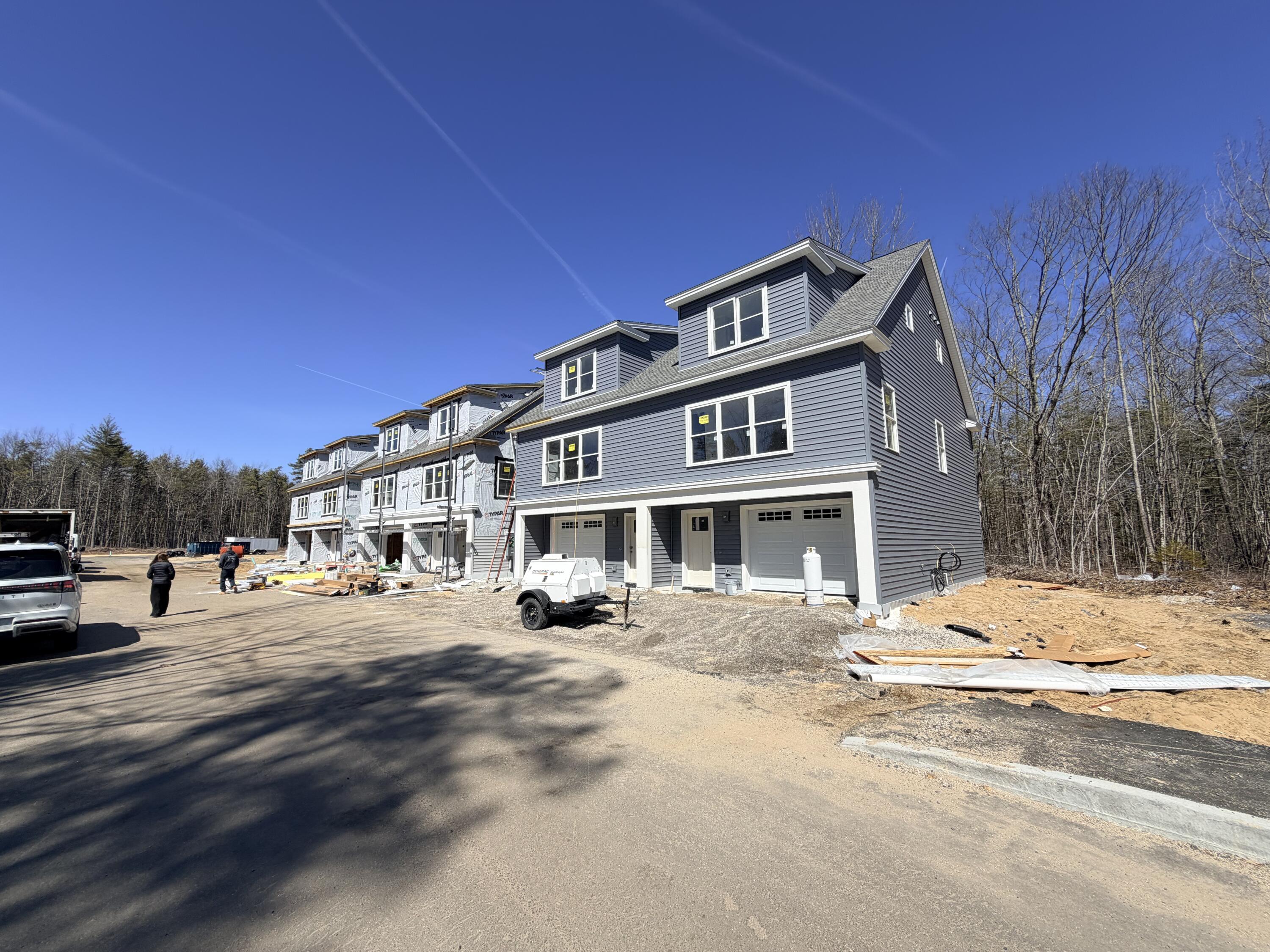 1 Creekside Court 1