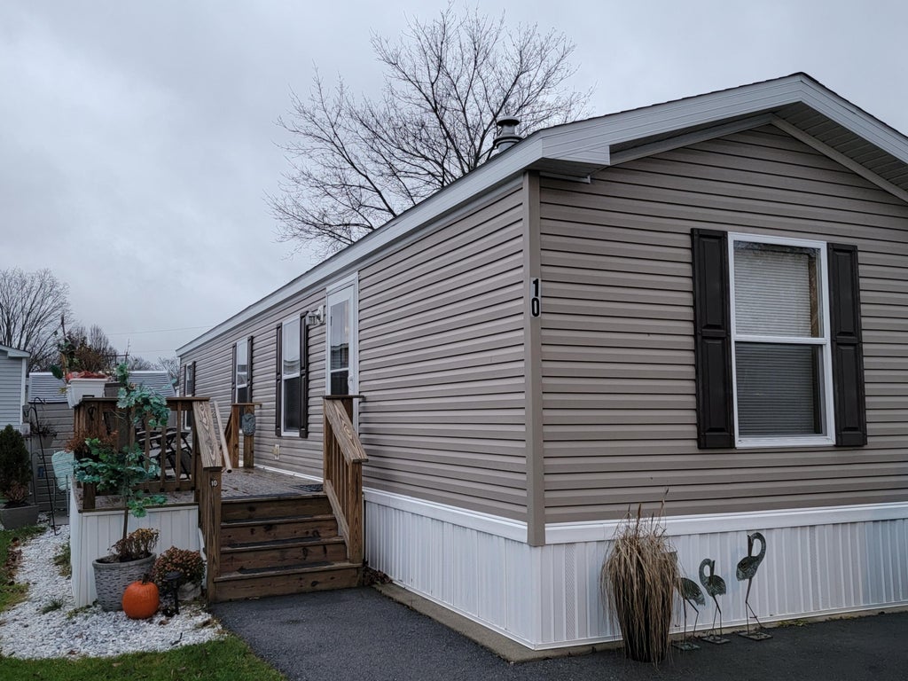 Photo of 10 Blackberry Place, Kittery, ME 03904 (MLS # 1682558)