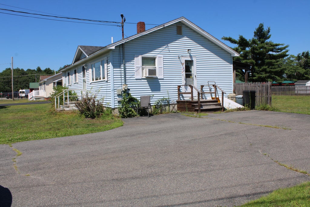 Photo of 20 Doctor Mann Road, Skowhegan, ME 04976 (MLS # 1675034)