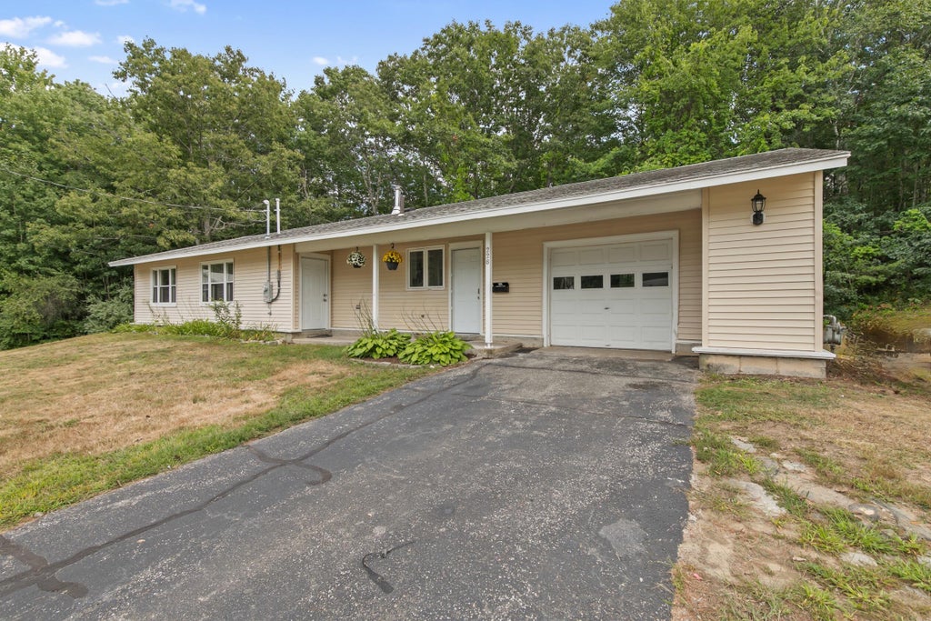 Photo of 228 Congress Circle, Topsham, ME 04086 (MLS # 1679833)