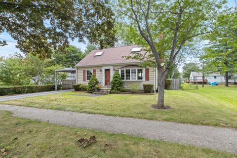 Photo of 103 W Commonwealth Drive, Portland, ME 04103 (MLS # 1676091)
