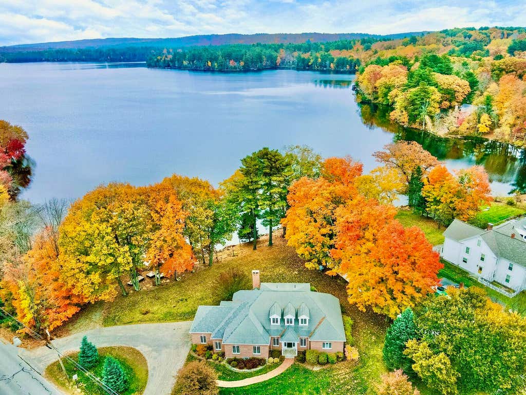 Photo of 3 Pond Road, Wayne, ME 04284 (MLS # 1667392)