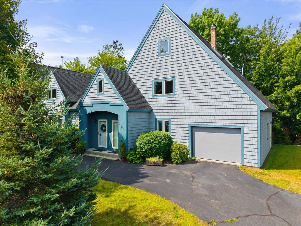 Photo of 14D Beckwith Court #14D, Ellsworth, ME 04605 (MLS # 1675185)
