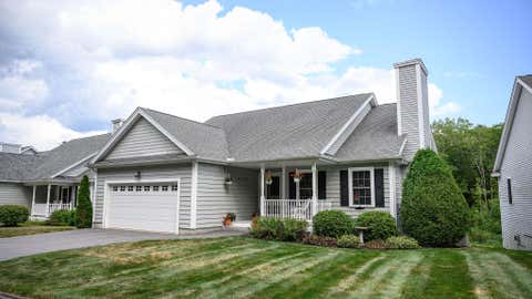 Photo of 44 Carriage Lane #6, Brunswick, ME 04011 (MLS # 1676364)