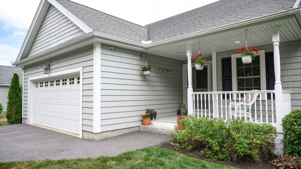 Photo of 44 Carriage Lane #6, Brunswick, ME 04011 (MLS # 1676364)
