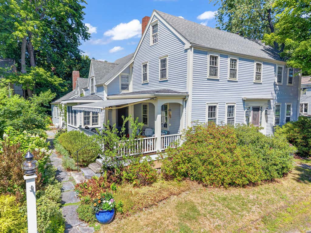 Photo of 62 Pleasant Street, Wiscasset, ME 04578 (MLS # 1676095)