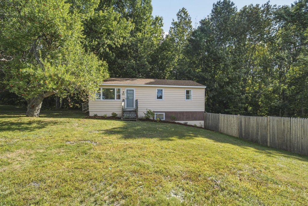 Photo of 658 Middle Road, Sabattus, ME 04280 (MLS # 1680726)