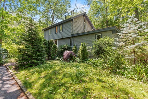 Photo of 71 Stonybrook Road, Cape Elizabeth, ME 04107 (MLS # 1676765)