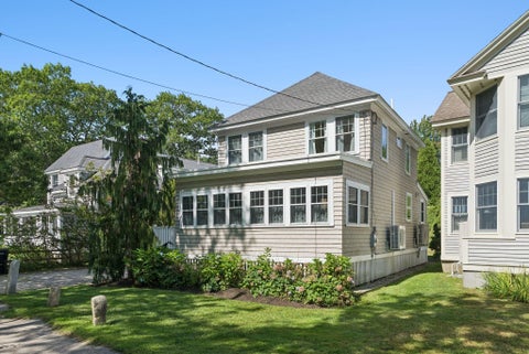 Photo of 12 Bellevue Avenue, Kennebunkport, ME 04046 (MLS # 1678300)