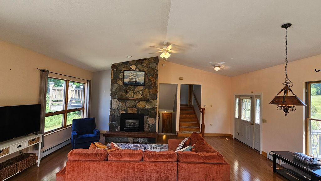 Photo of 28 Park Avenue E, Brewer, ME 04412 (MLS # 1663632)