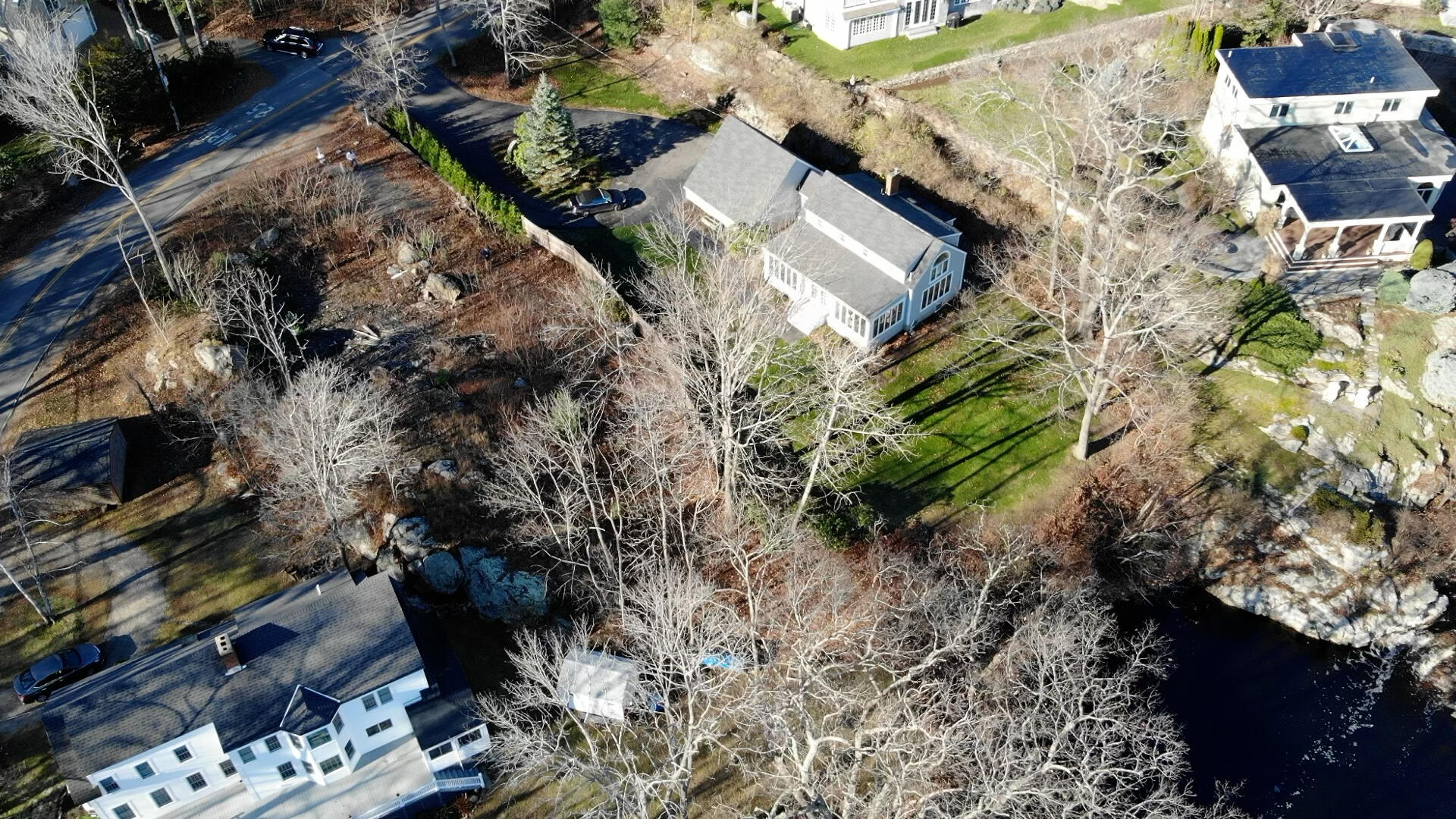 413 Shore Road